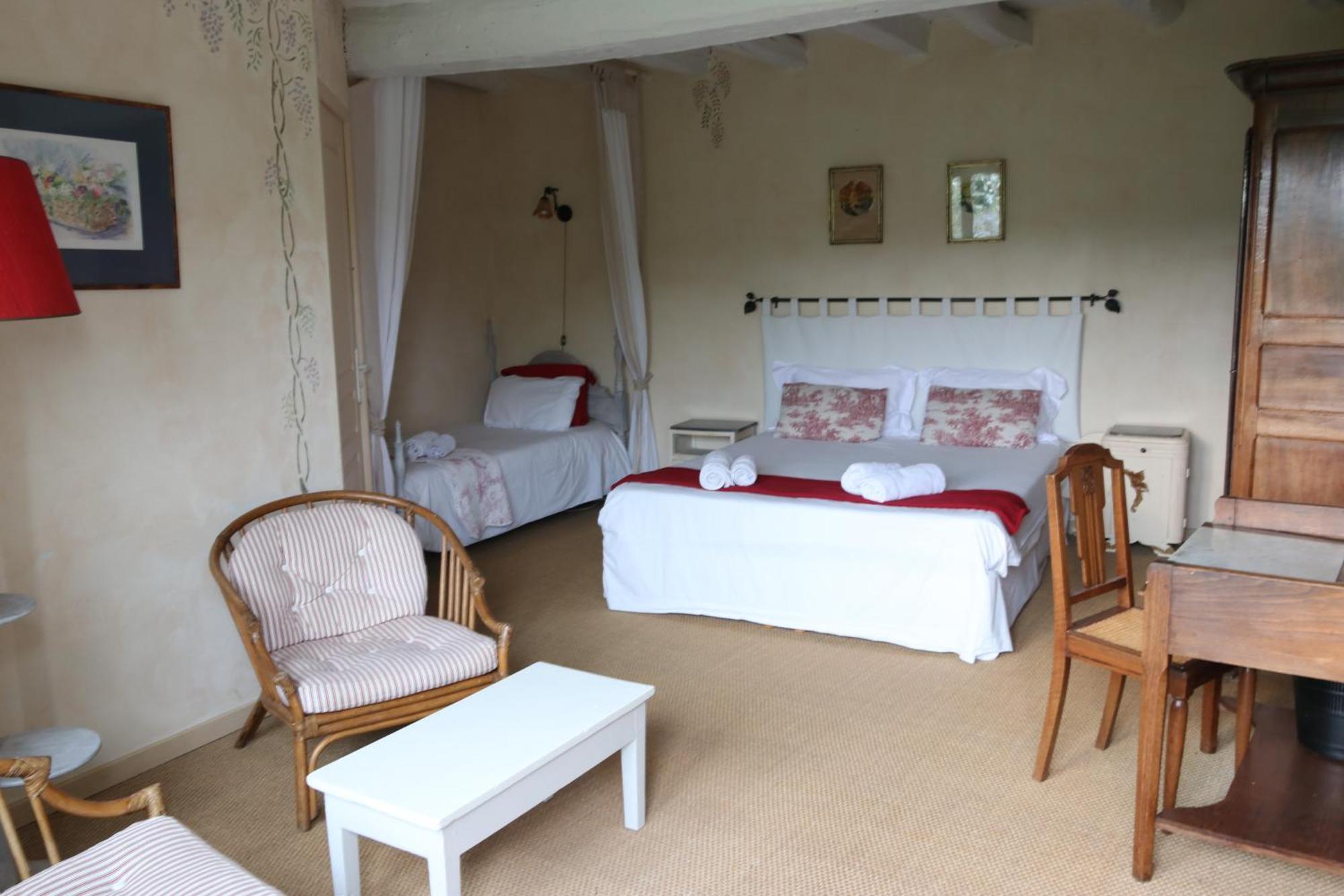 Chambres D'Hotes Du Noisillet Cinais Ngoại thất bức ảnh