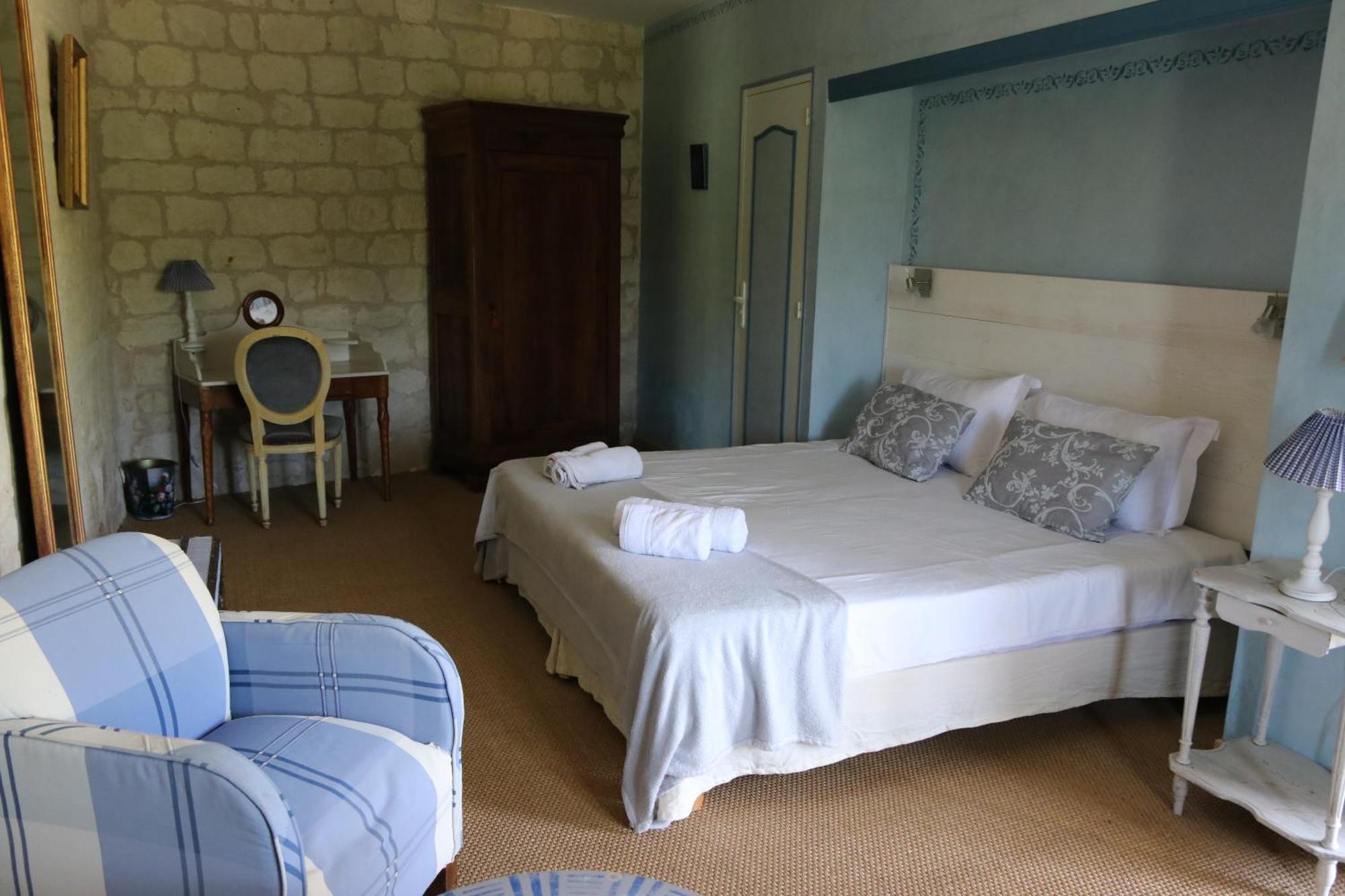 Chambres D'Hotes Du Noisillet Cinais Ngoại thất bức ảnh