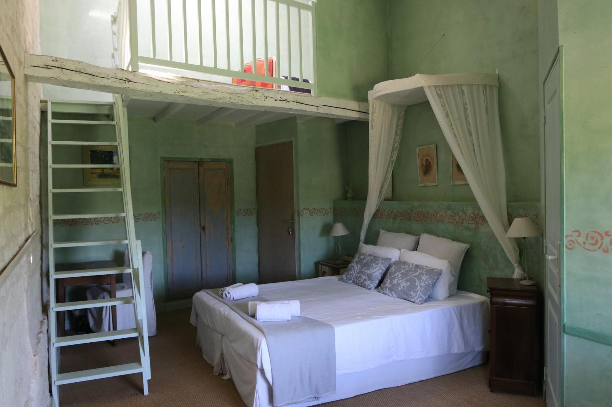 Chambres D'Hotes Du Noisillet Cinais Ngoại thất bức ảnh