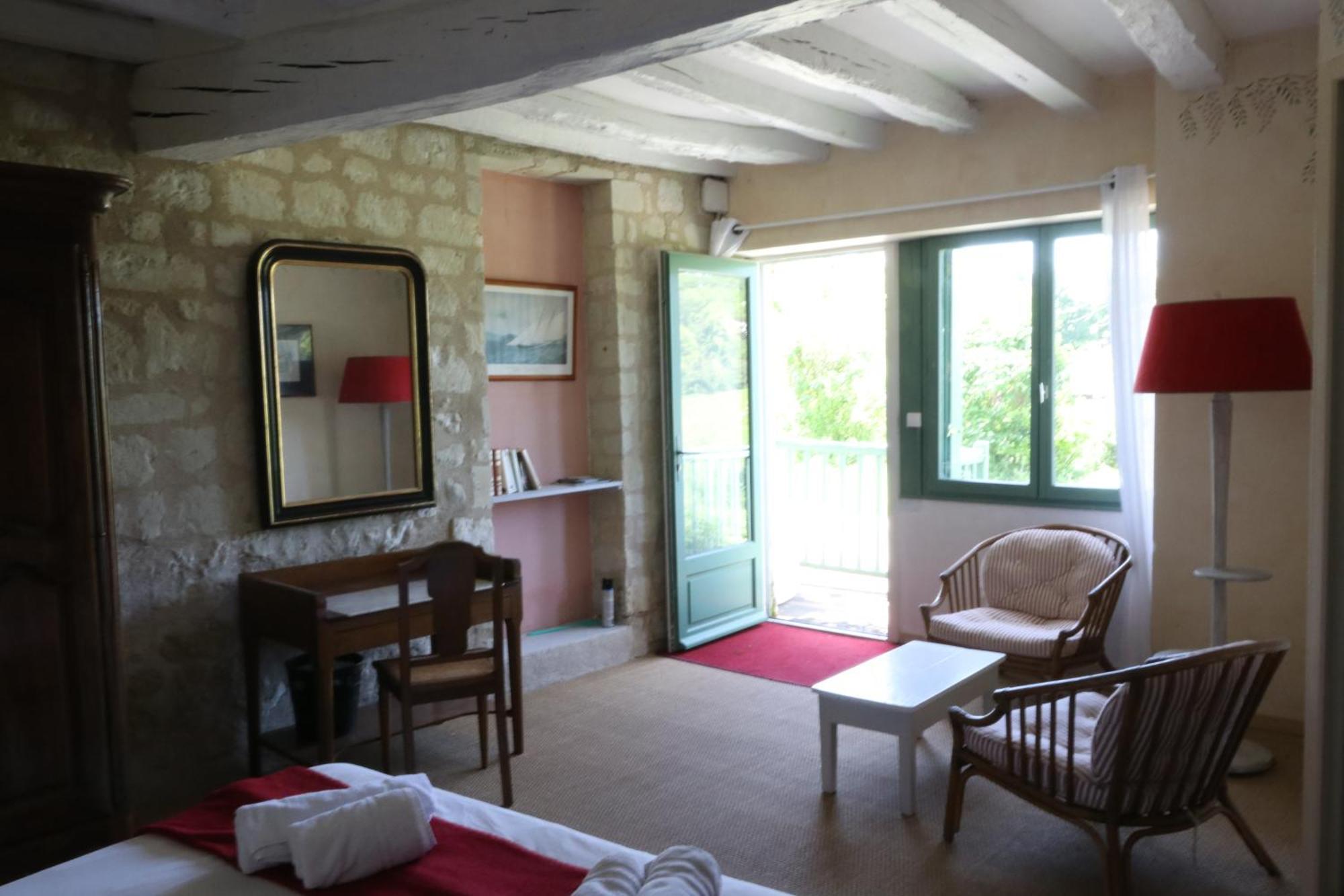 Chambres D'Hotes Du Noisillet Cinais Ngoại thất bức ảnh